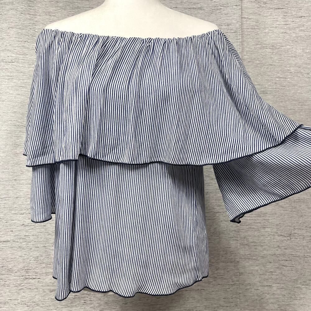 Cha Cha‎ Vente Off Shoulder Top Women's Small  NEW